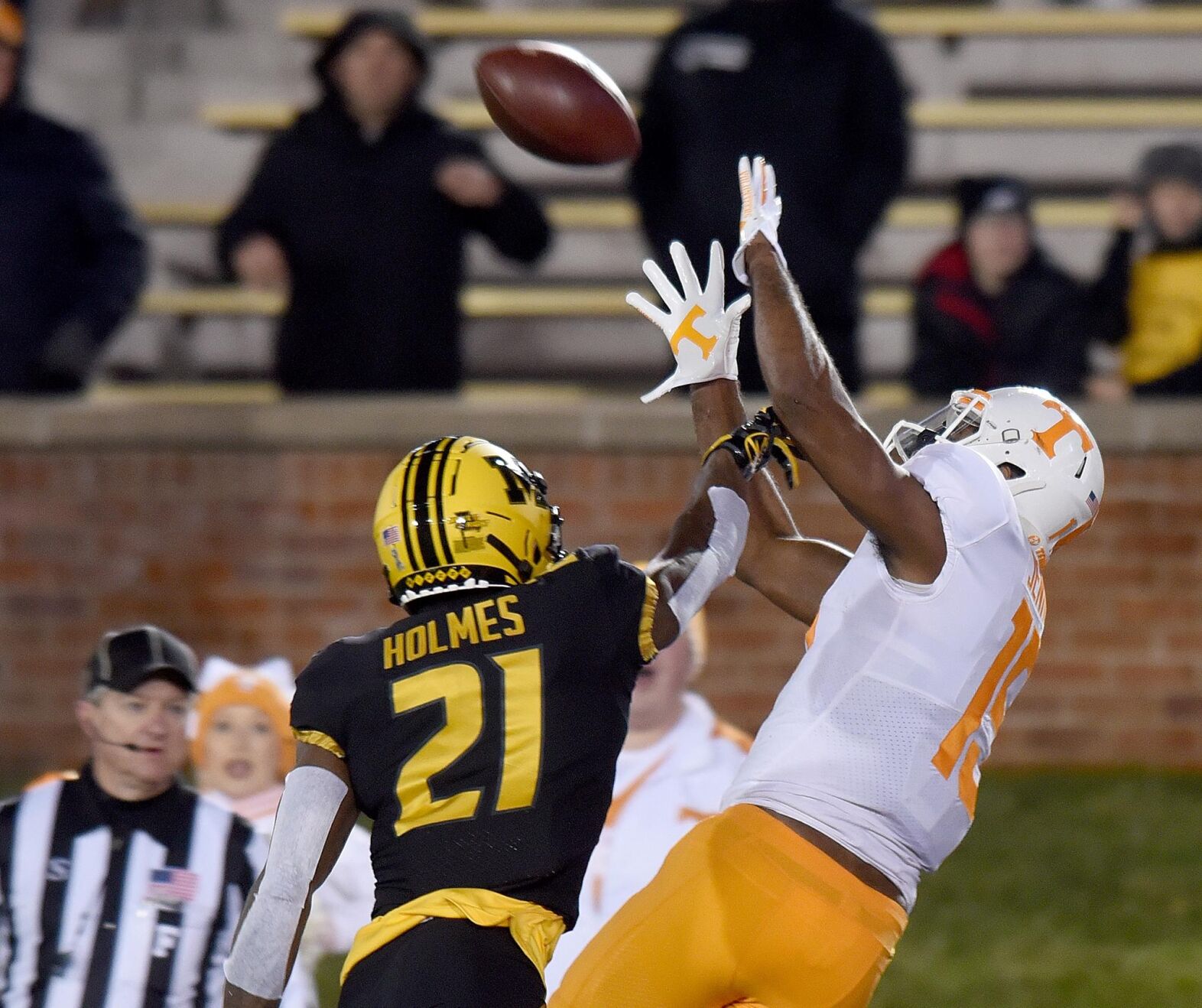 SPORTS-DEPLETED-SECONDARY-EXPOSED-AS-VOLS-CD.jpg